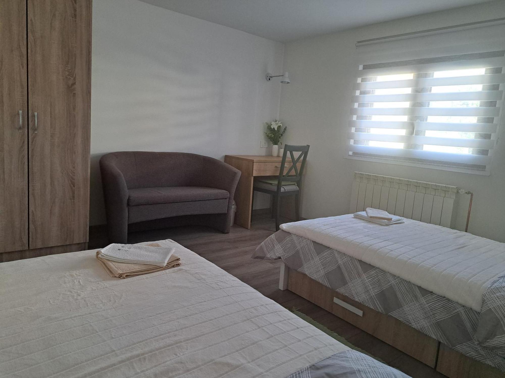 Apartman Luma Gospic Ngoại thất bức ảnh